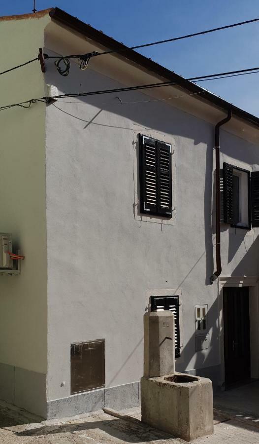 Stone Wall Apartment Izola Exterior foto