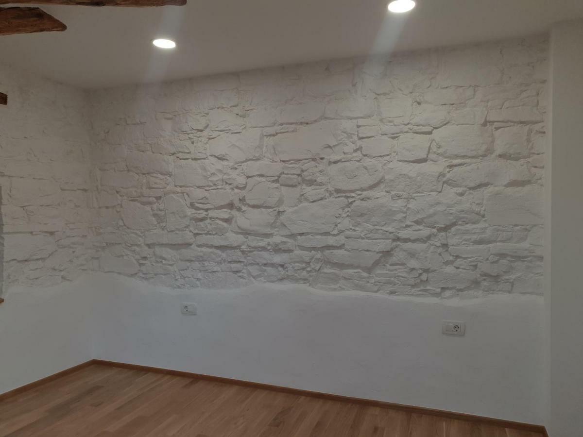 Stone Wall Apartment Izola Exterior foto